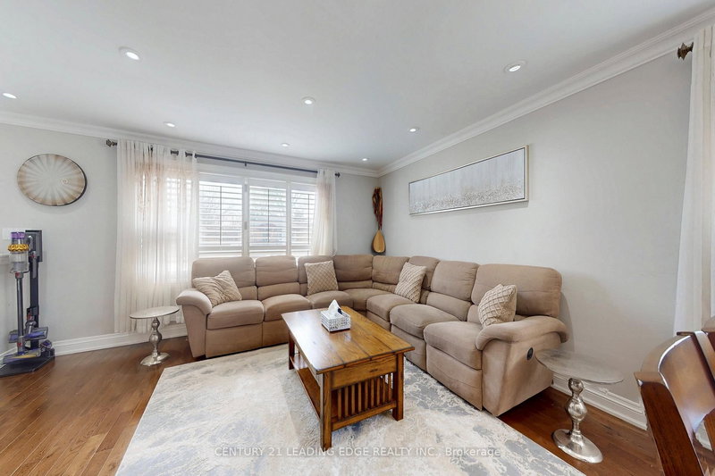 27 Archwood Cres, Toronto, M1R 3M1 | Image 3
