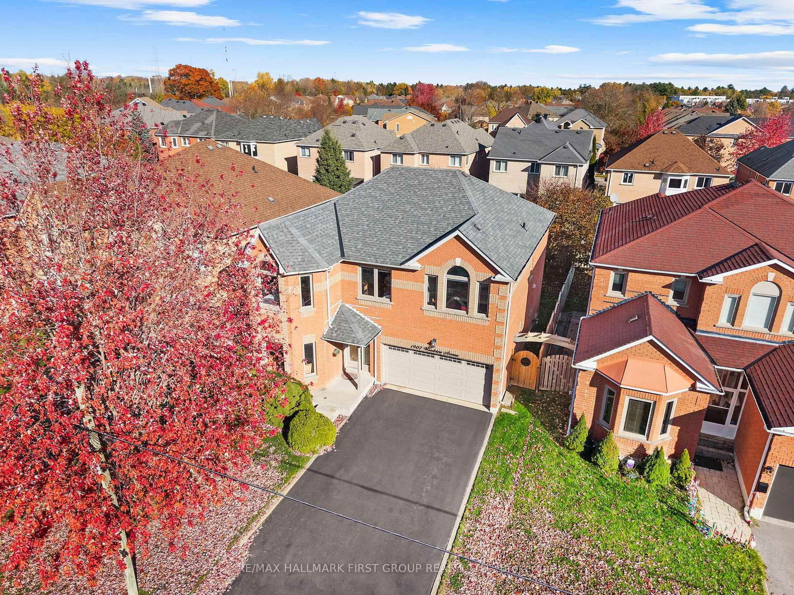 Detached House for sale at 1907 Woodview Avenue, Pickering, Ontario, L1V 1L5 - Highbush - MLS: E12940408