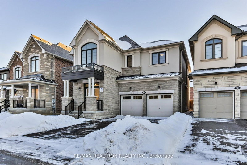 2858 Foxden Sq, Pickering, L1X 0N9 | Image 2