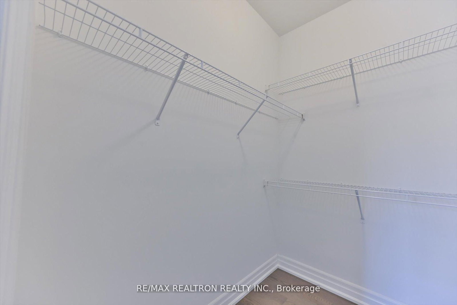 2858 Foxden Square - Photo 40