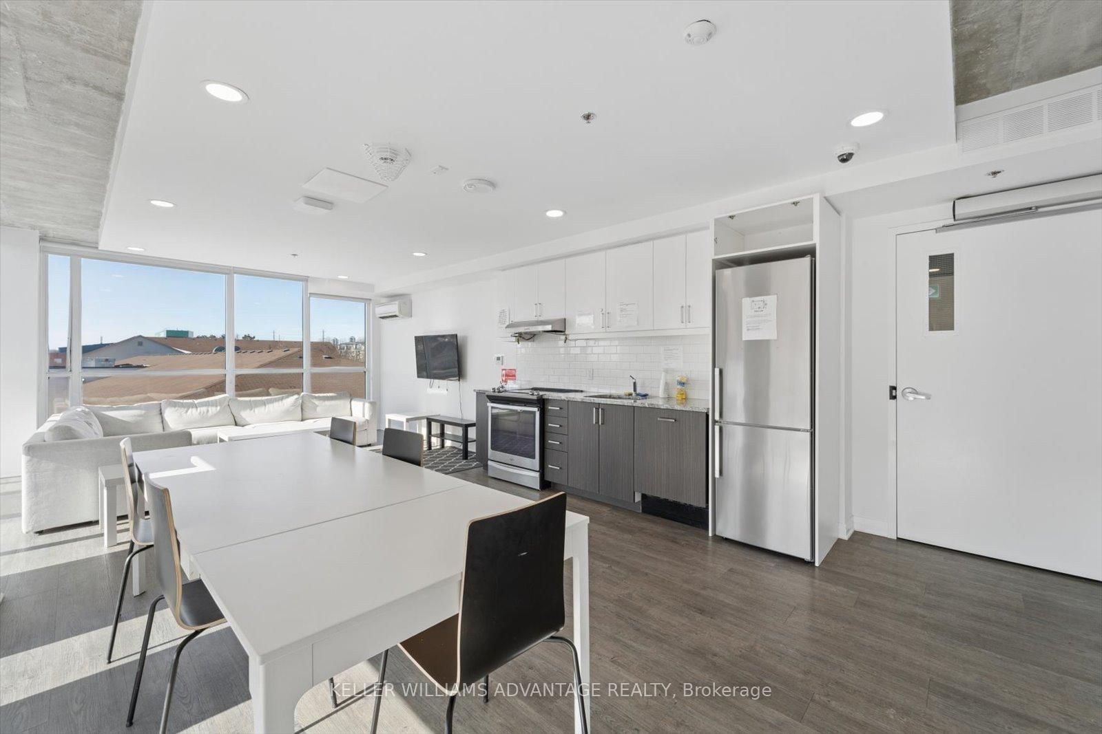 1900 Simcoe Street N, Unit 434 - Photo 22