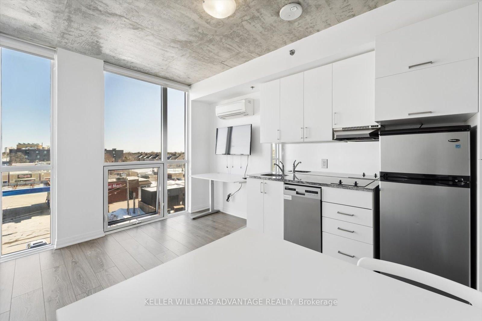 1900 Simcoe Street N, Unit 434 - Photo 7