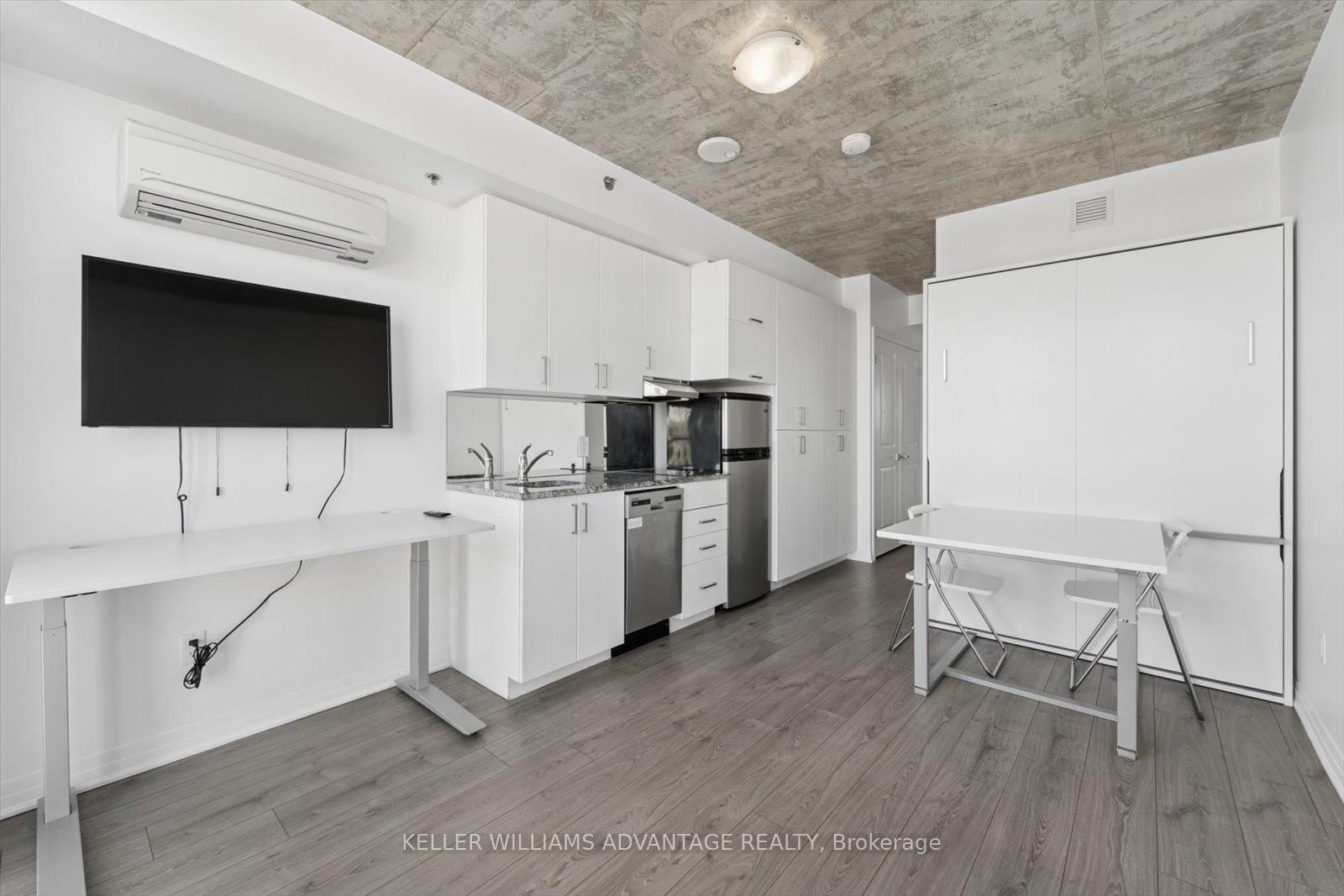 1900 Simcoe Street N, Unit 434 - Photo 9