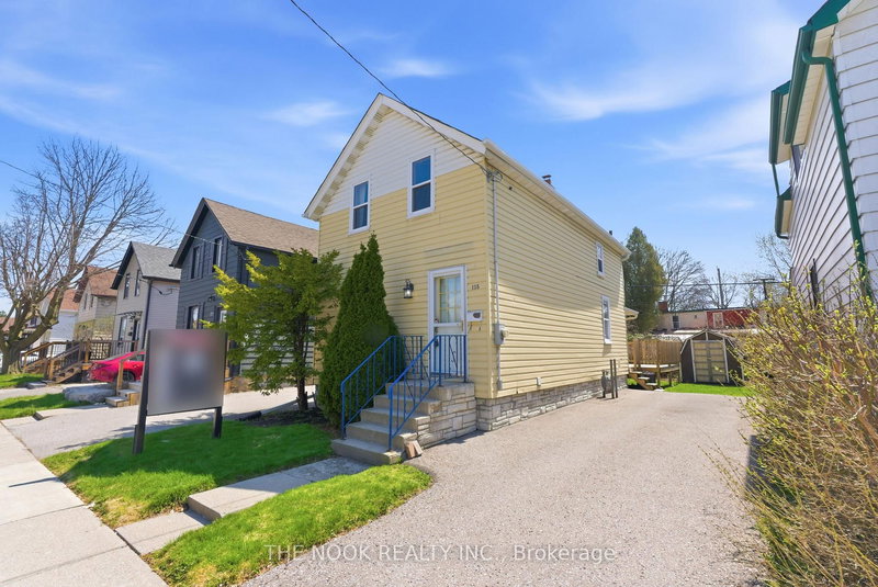 115 Banting Ave, Oshawa, L1H 2M5 | Image 2