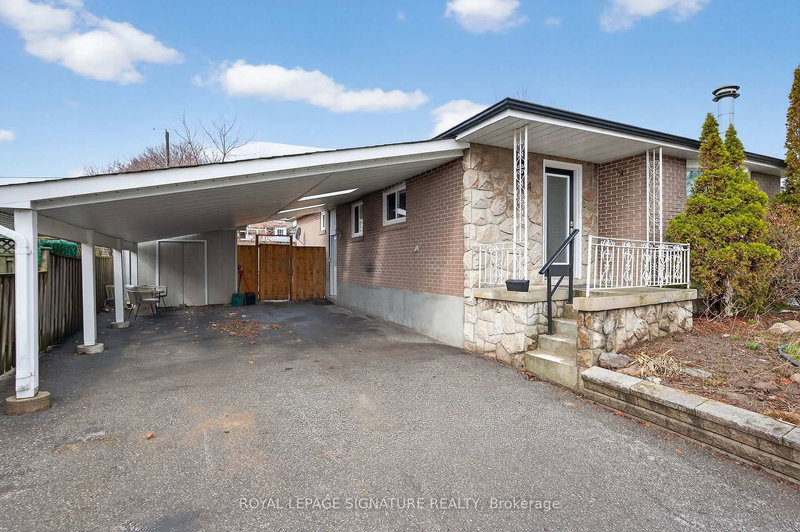 Main - 724 Balaton Ave, Pickering, L1W 1W4 | Image 2