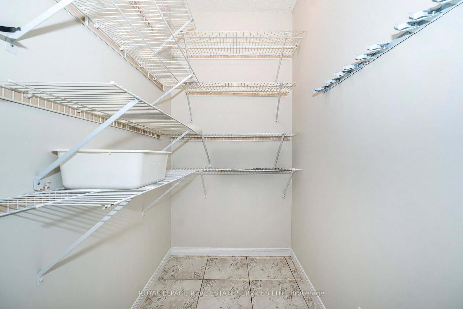 1000 The Esplanade N, Unit 310 - Photo 26