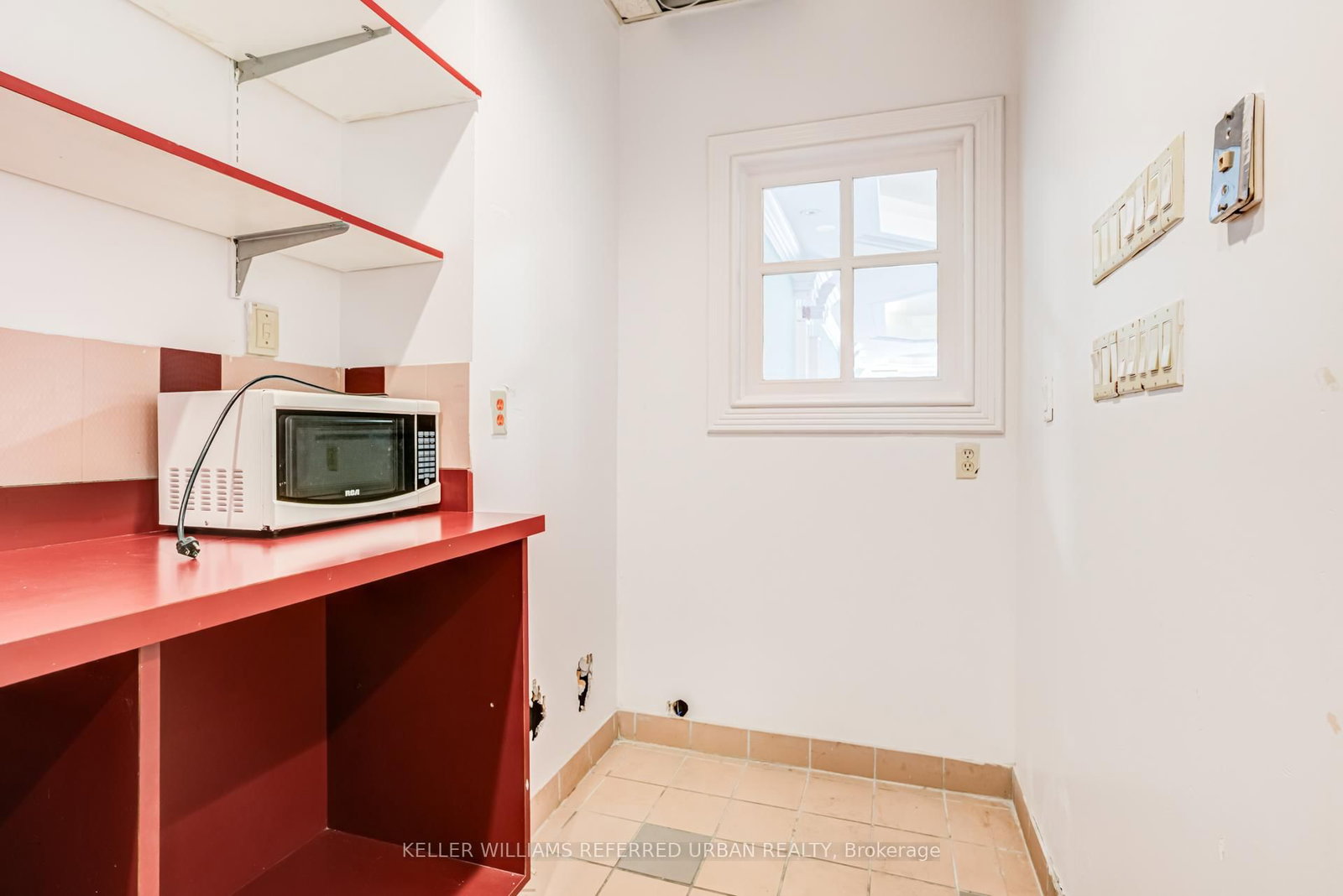 706 Pape Avenue - Photo 14