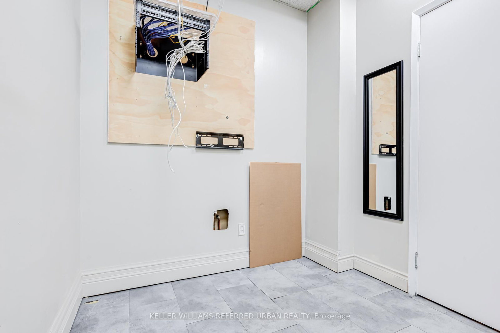 706 Pape Avenue - Photo 19