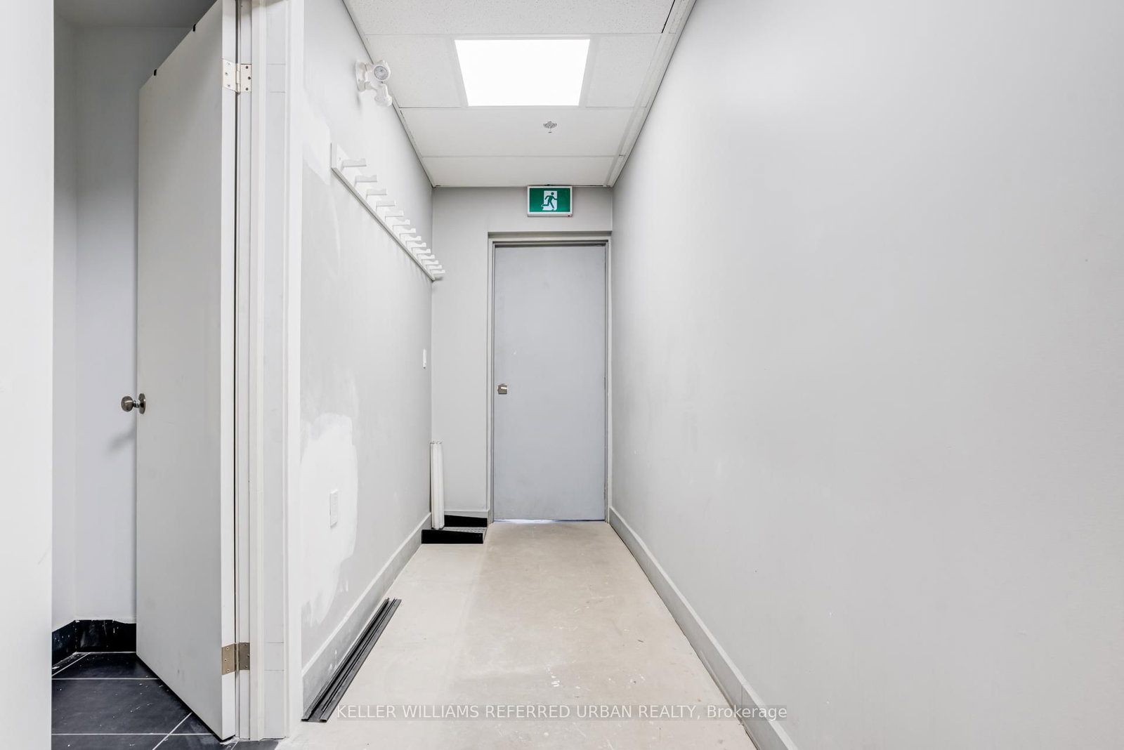 706 Pape Avenue - Photo 23