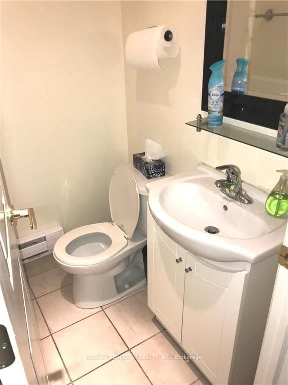 588 Danforth Avenue - Photo 19