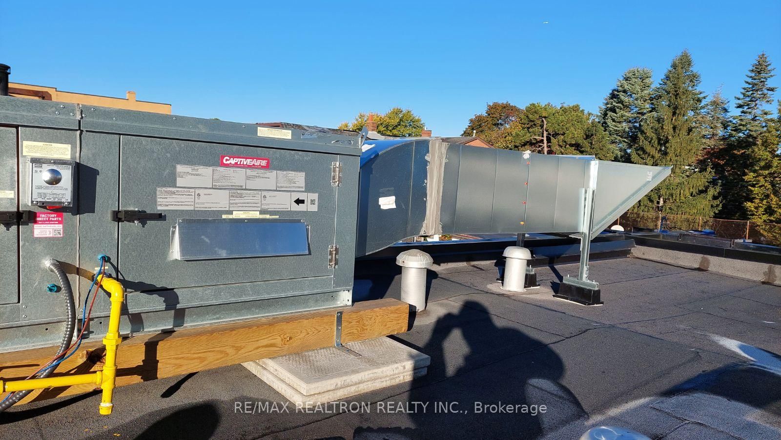 588 Danforth Avenue - Photo 27