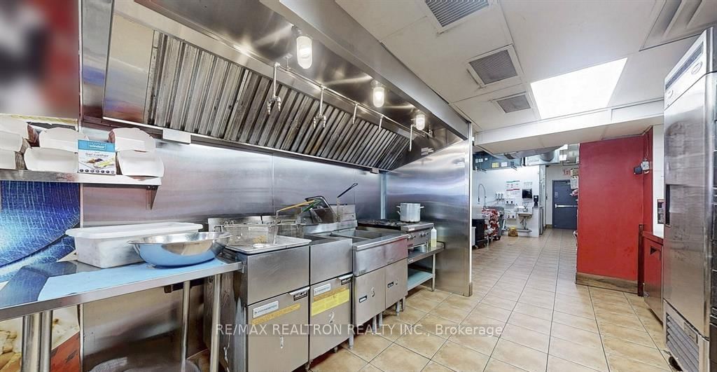 588 Danforth Avenue - Photo 6