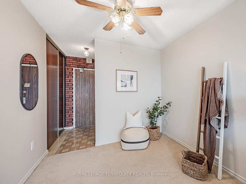 1711 - 44 Falby Crt, Ajax, L1S 3L1 | Image 3