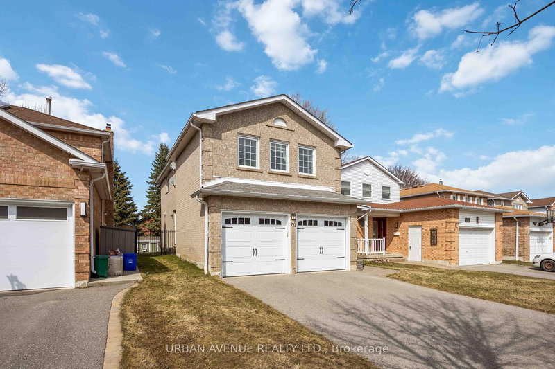 711 Cowan Circ, Pickering, L1W 3K6 | Image 2