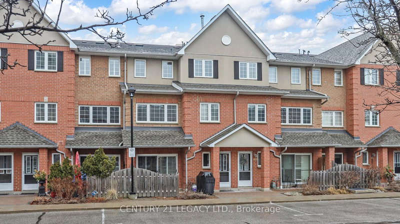 419 - 1400 The Esplanade North W