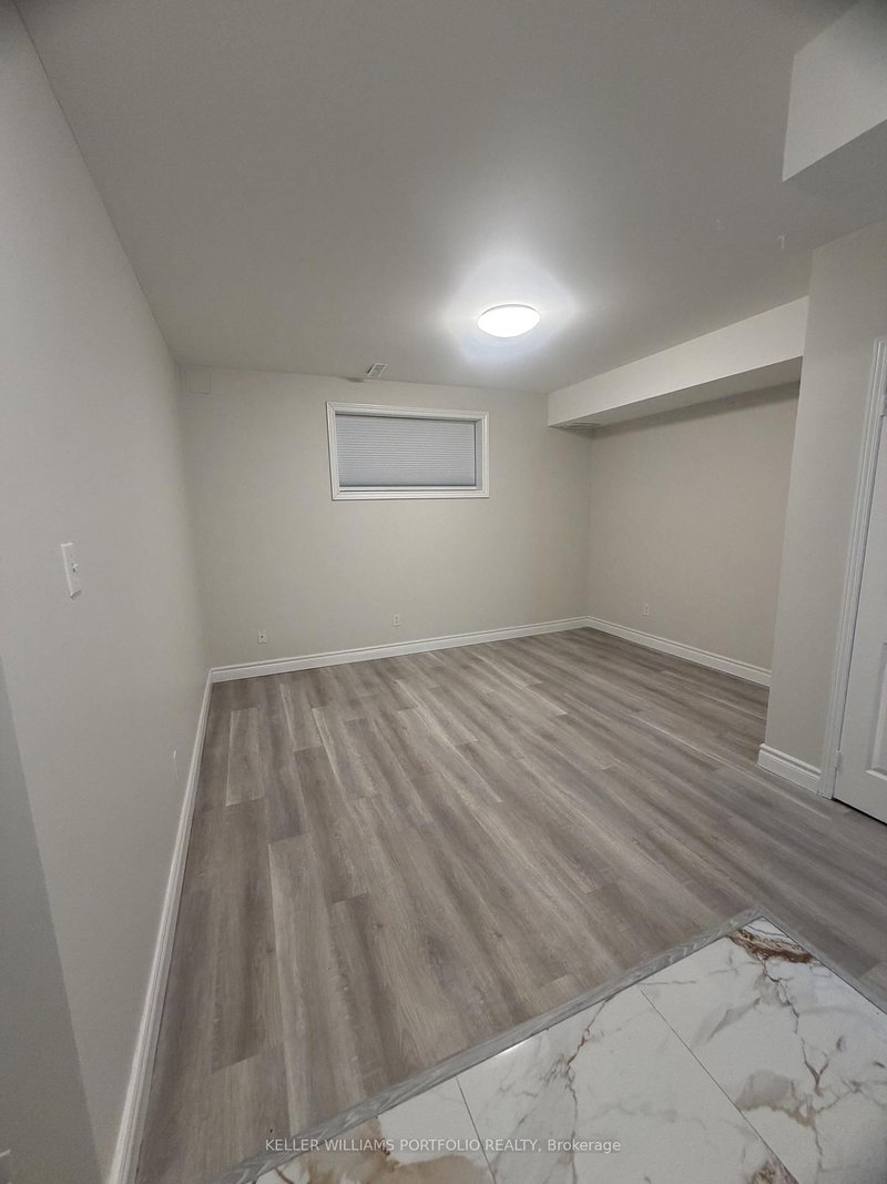 9 Lenthall Ave, Toronto, M1B 2C7 | Image 2