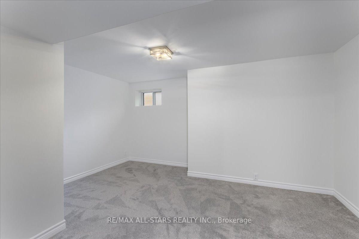 Detached House for sale at 55 Sancrest Drive, Toronto, Ontario, M1P 4A7 - Bendale - MLS: E12942972