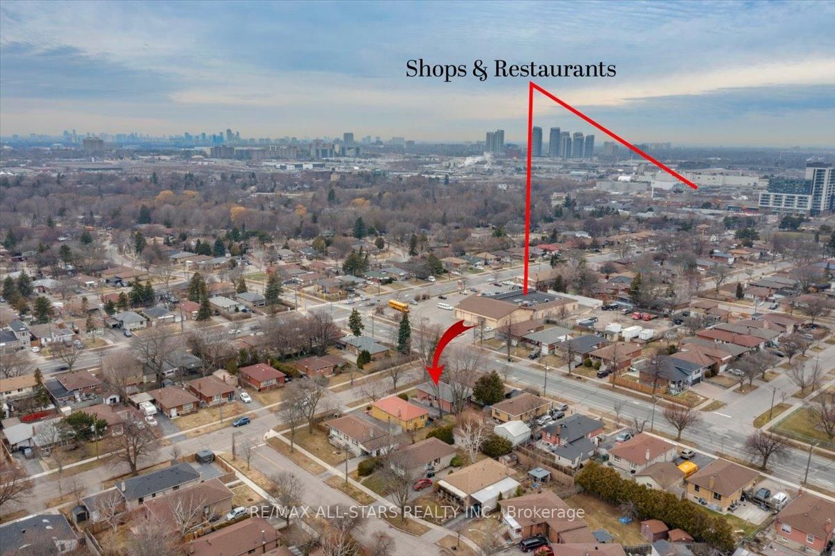 Detached House for sale at 55 Sancrest Drive, Toronto, Ontario, M1P 4A7 - Bendale - MLS: E12942972