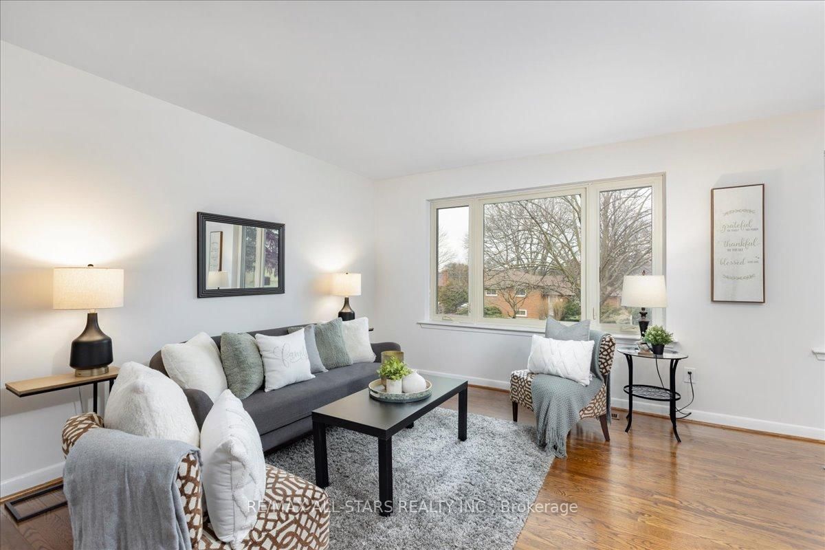 Detached House for sale at 55 Sancrest Drive, Toronto, Ontario, M1P 4A7 - Bendale - MLS: E12942972