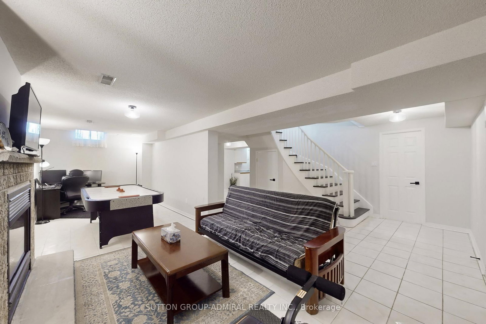 Detached House for sale at 284 Lancrest Street, Pickering, Ontario, L1V 6N3 - Highbush - MLS: E12943744