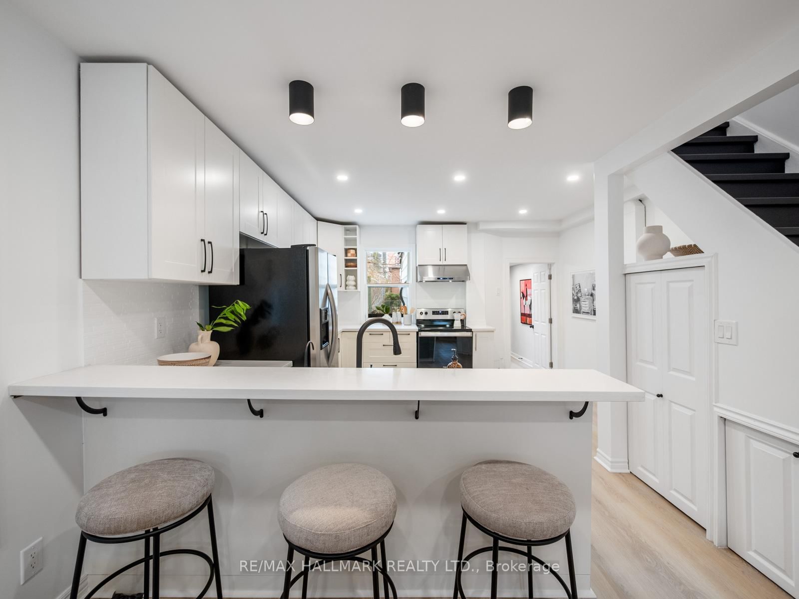 Semi-Detached House for sale at 3 Woodville Avenue, Toronto, Ontario, M4K 2J5 - Broadview North - MLS: E12943842