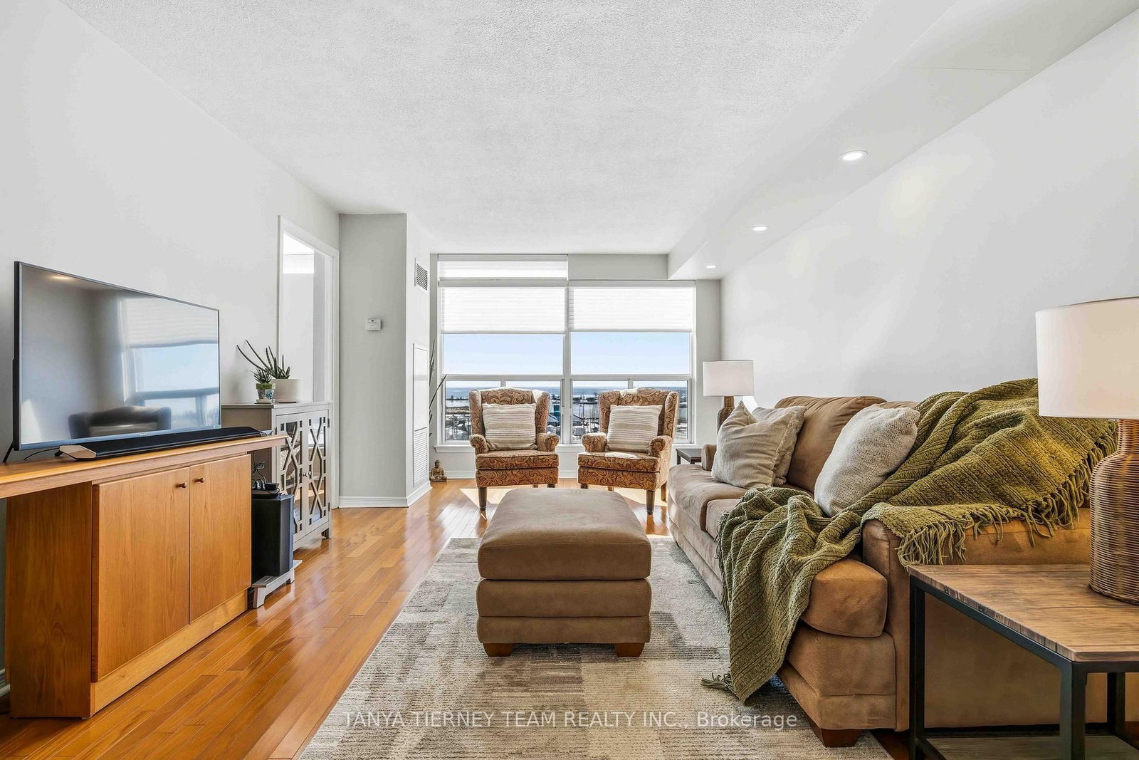 340 Watson Street W, Unit 903 - Photo 14