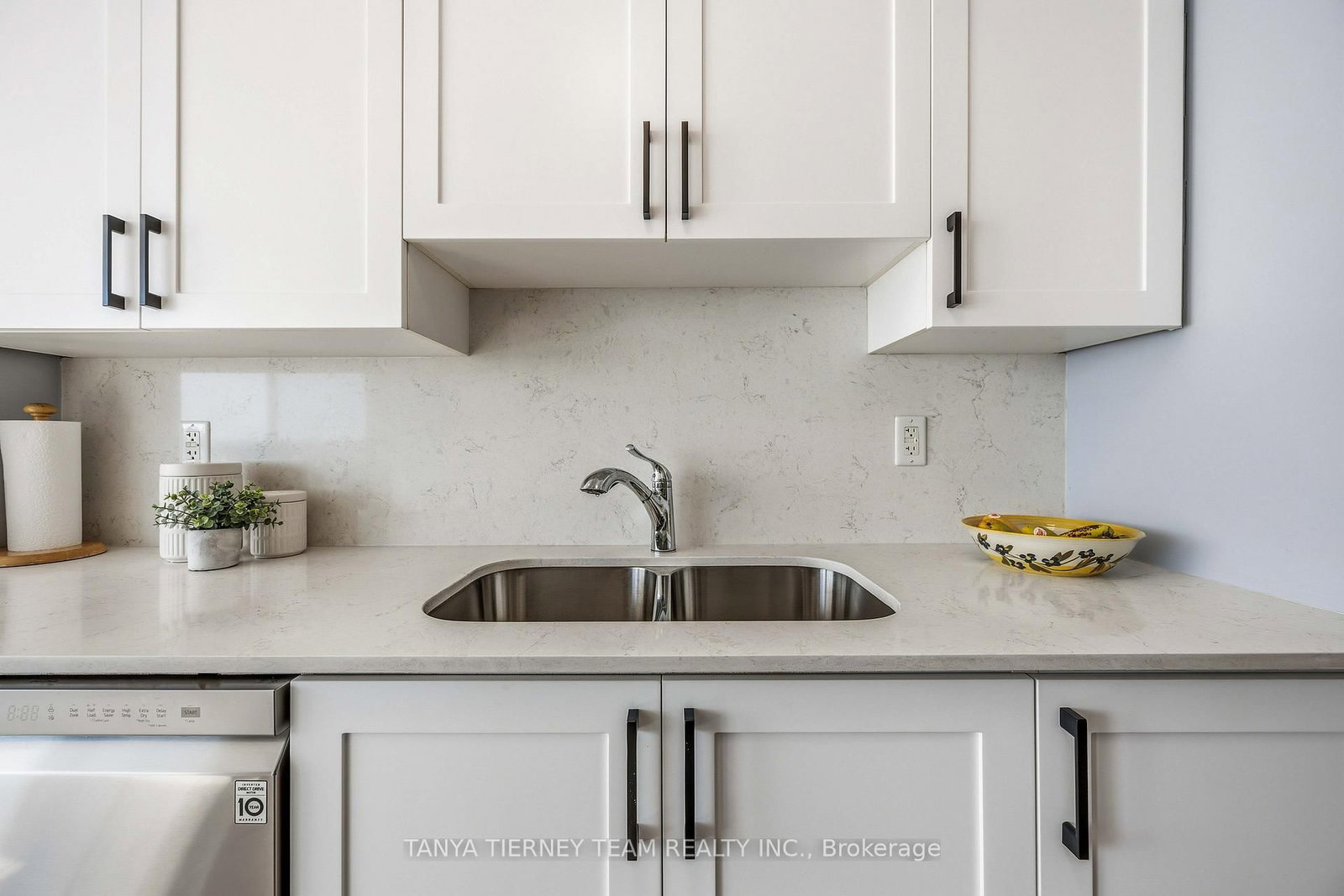 Condo for sale at 903-340 Watson Street, Whitby, Ontario, L1N 9G1 - Port Whitby - MLS: E12944558