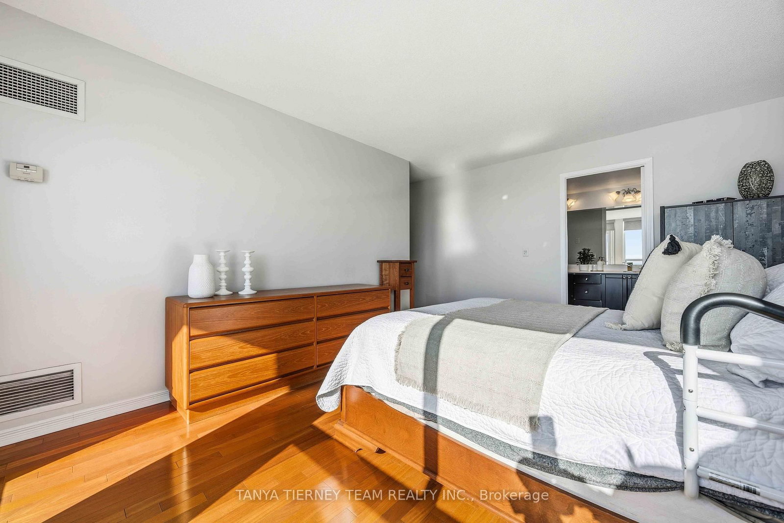 Condo for sale at 903-340 Watson Street, Whitby, Ontario, L1N 9G1 - Port Whitby - MLS: E12944558