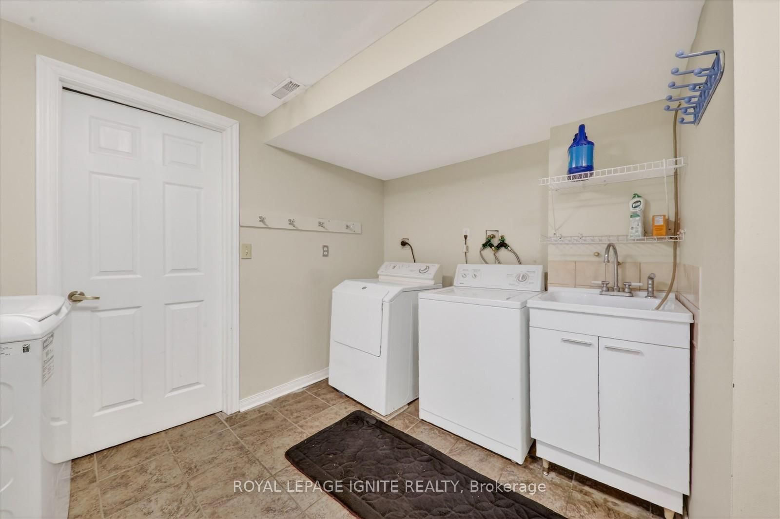 Townhouse for sale at 56-2 Dailing Gate, Toronto, Ontario, M1B 1Z8 - Malvern - MLS: E12945072