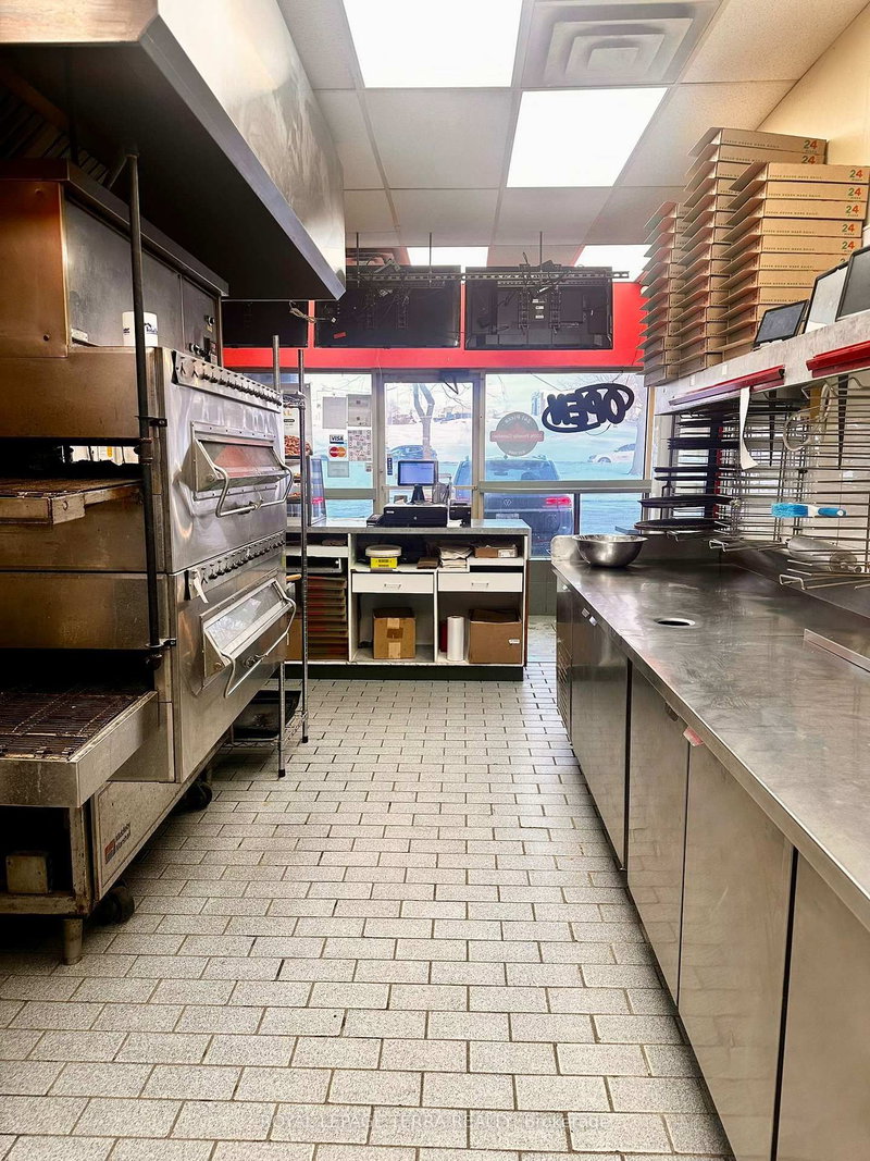 465 Bayly St W, Ajax, L1S 6M7 | Image 2