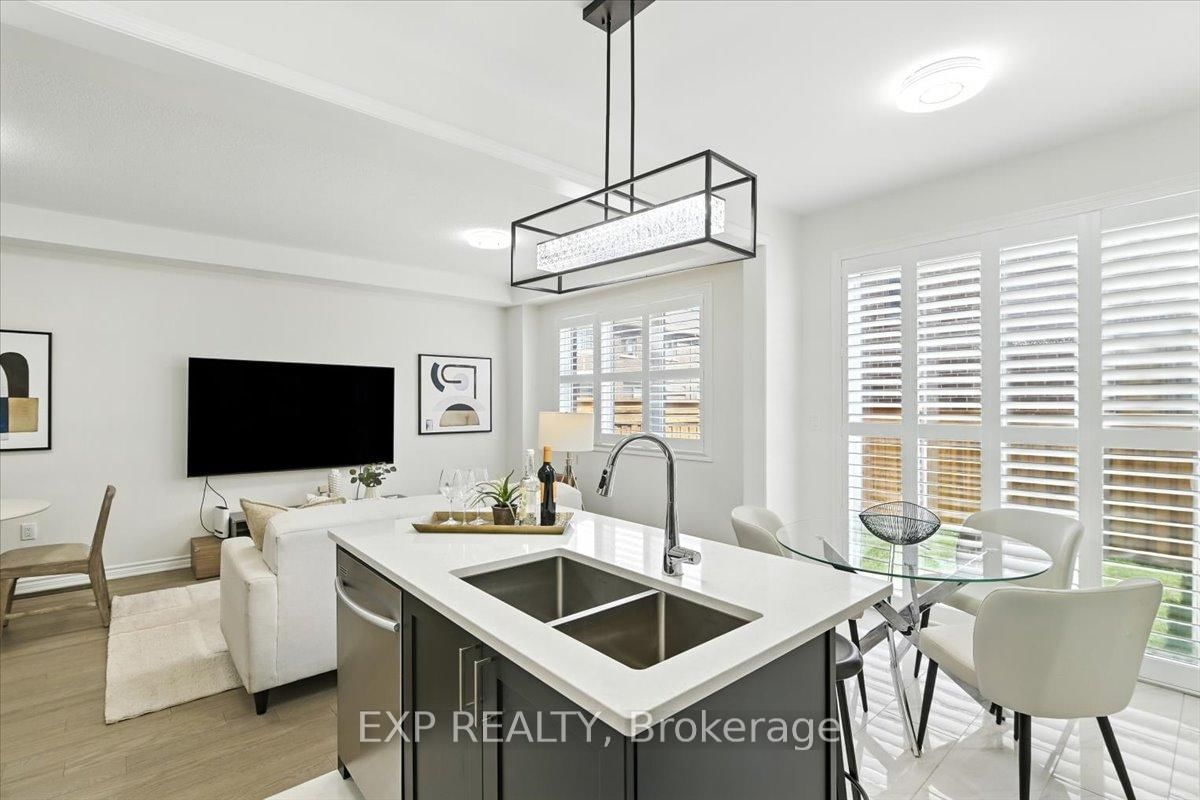 Townhouse for sale at 3303 Thunderbird Prom, Pickering, Ontario, L1X 0N4 - Rural Pickering - MLS: E12945528