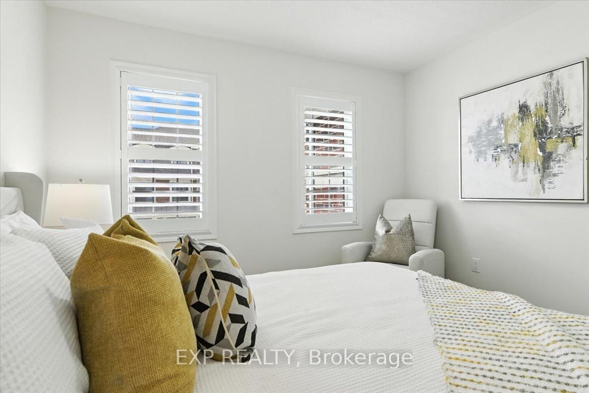 Townhouse for sale at 3303 Thunderbird Prom, Pickering, Ontario, L1X 0N4 - Rural Pickering - MLS: E12945528