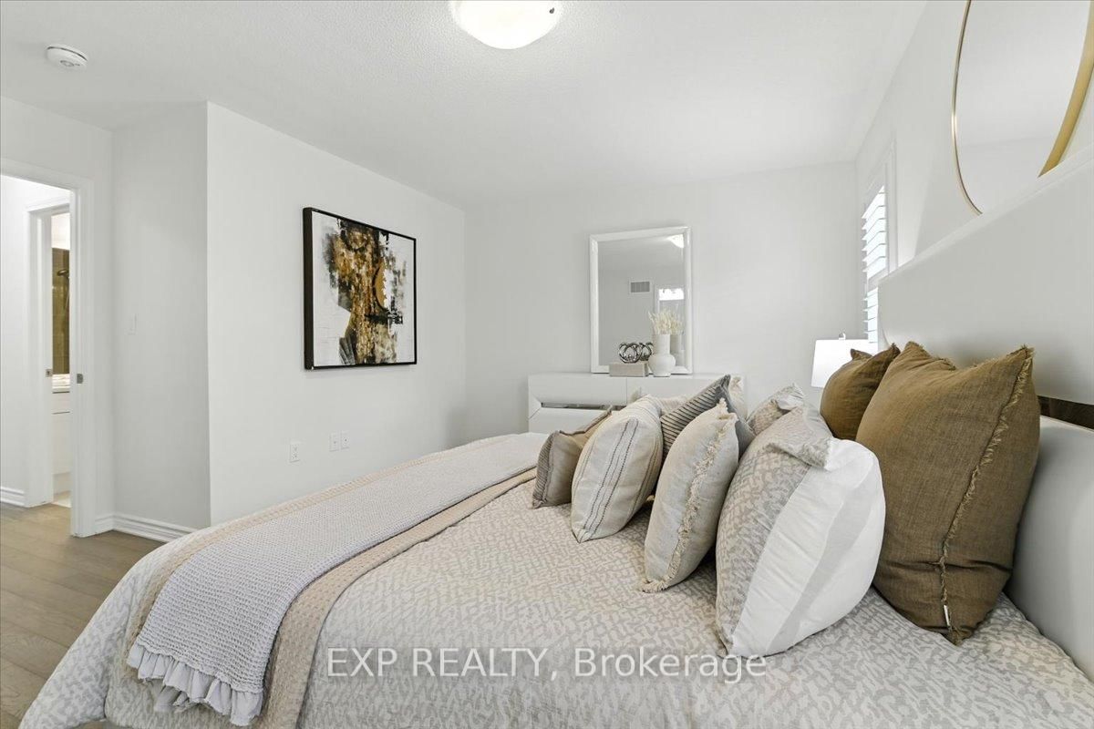 Townhouse for sale at 3303 Thunderbird Prom, Pickering, Ontario, L1X 0N4 - Rural Pickering - MLS: E12945528