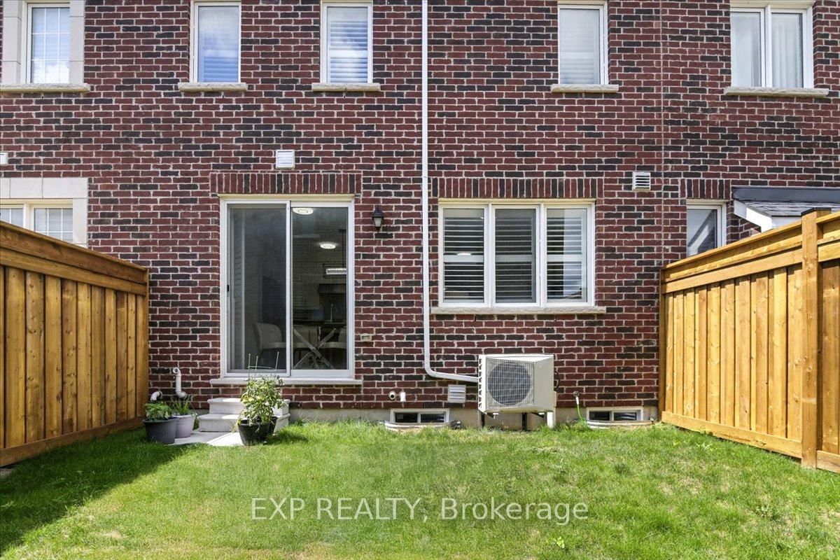 Townhouse for sale at 3303 Thunderbird Prom, Pickering, Ontario, L1X 0N4 - Rural Pickering - MLS: E12945528
