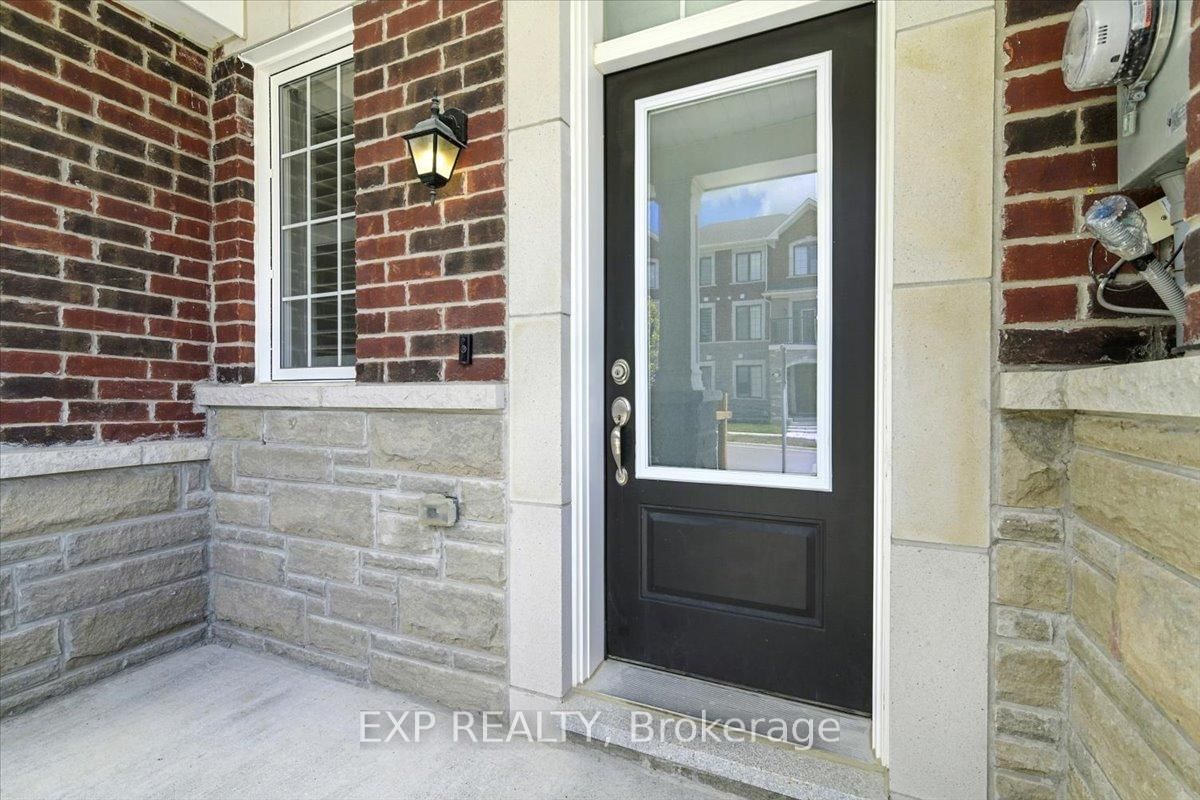 Townhouse for sale at 3303 Thunderbird Prom, Pickering, Ontario, L1X 0N4 - Rural Pickering - MLS: E12945528