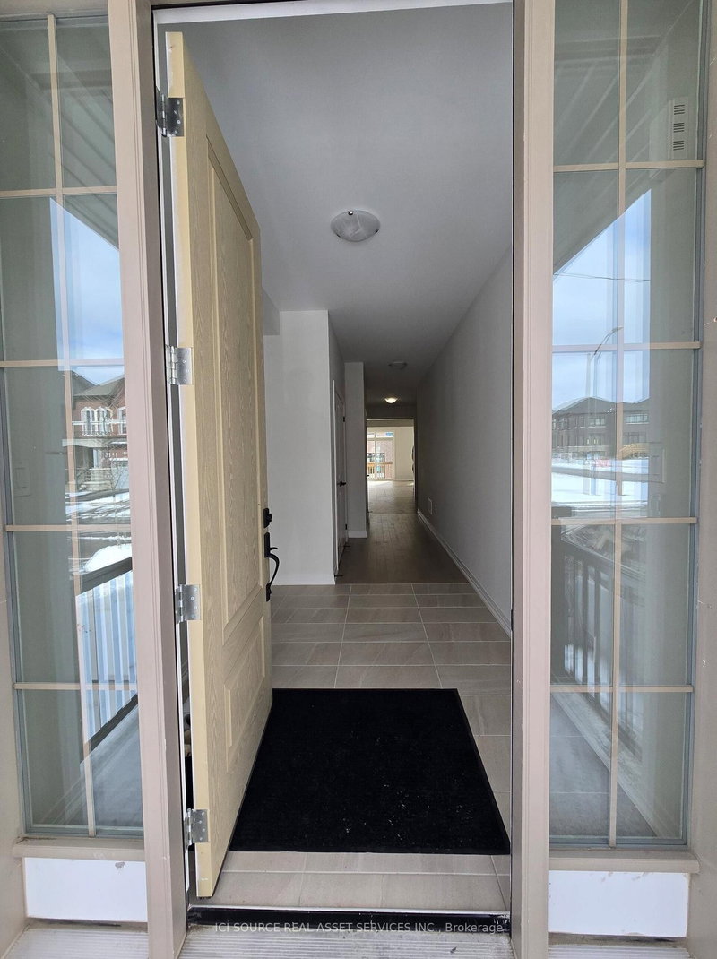 45 Auckland Dr, Whitby, L1P 0H4 | Image 2