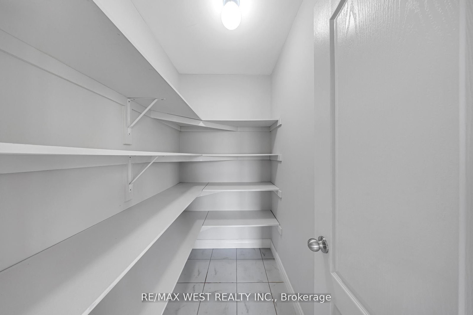 2485 Bandsman Crescent • Oshawa, ON photo 11