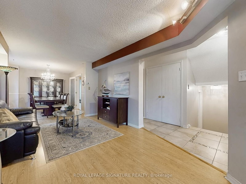 1070 Summitview Cres, Oshawa, L1K 2K5 | Image 2