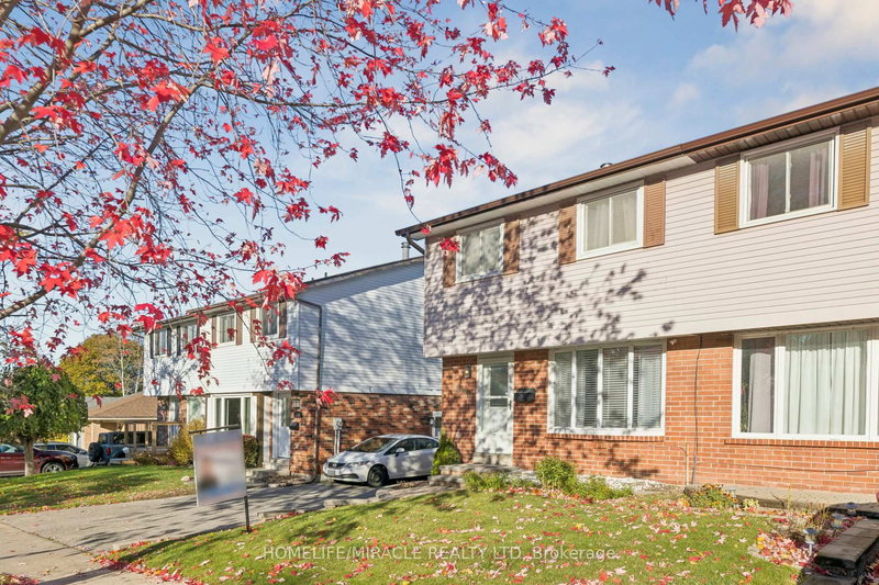 1312 Cherrydown Dr, Oshawa, L1H 8C8 | Image 3