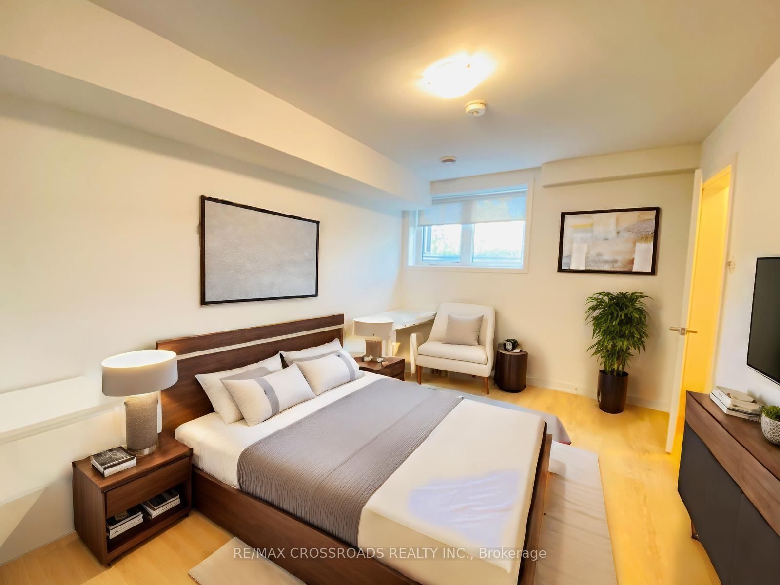 1720 Simcoe Street, Unit 15