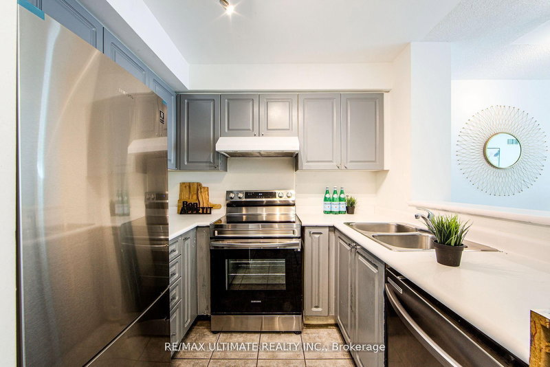 703 - 11 Lee Centre Dr, Toronto, M1H 3J5 | Image 3