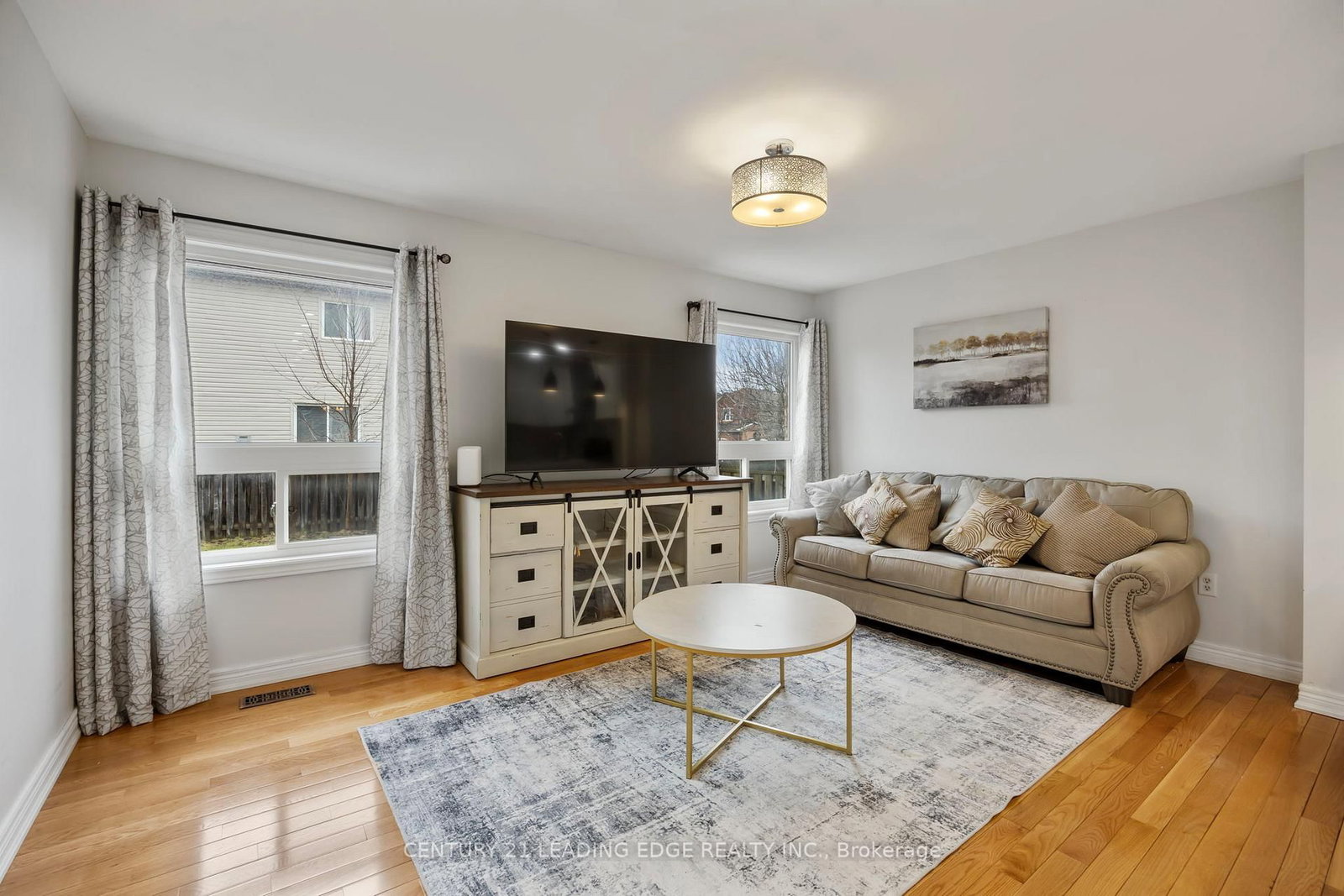 Detached House for sale at 36 Rampart Crescent, Whitby, Ontario, L1P 1T6 - Williamsburg - MLS: E12946868