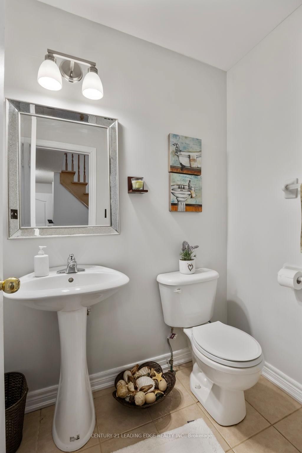 Detached House for sale at 36 Rampart Crescent, Whitby, Ontario, L1P 1T6 - Williamsburg - MLS: E12946868