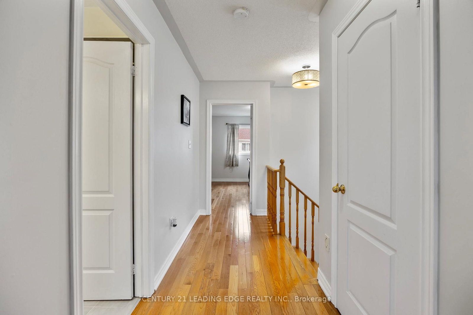 Detached House for sale at 36 Rampart Crescent, Whitby, Ontario, L1P 1T6 - Williamsburg - MLS: E12946868