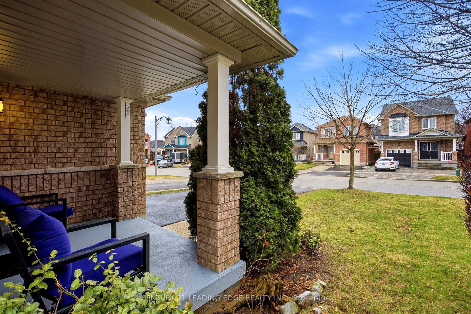 Detached House for sale at 36 Rampart Crescent, Whitby, Ontario, L1P 1T6 - Williamsburg - MLS: E12946868