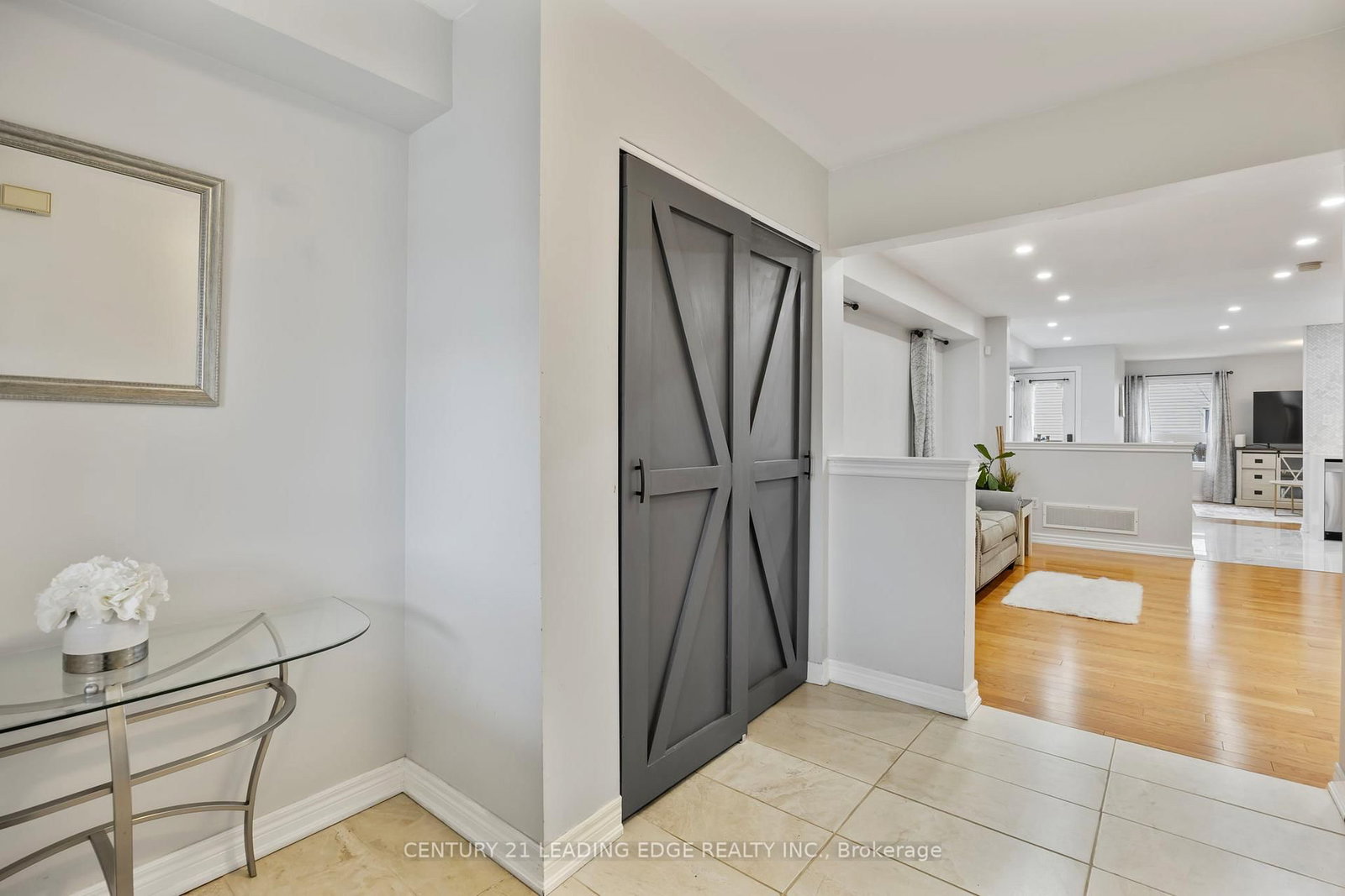 Detached House for sale at 36 Rampart Crescent, Whitby, Ontario, L1P 1T6 - Williamsburg - MLS: E12946868