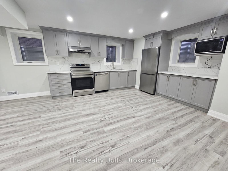 Basement - 1869-A Narcissus Gdns, Pickering, L1X 2R2 | Image 2