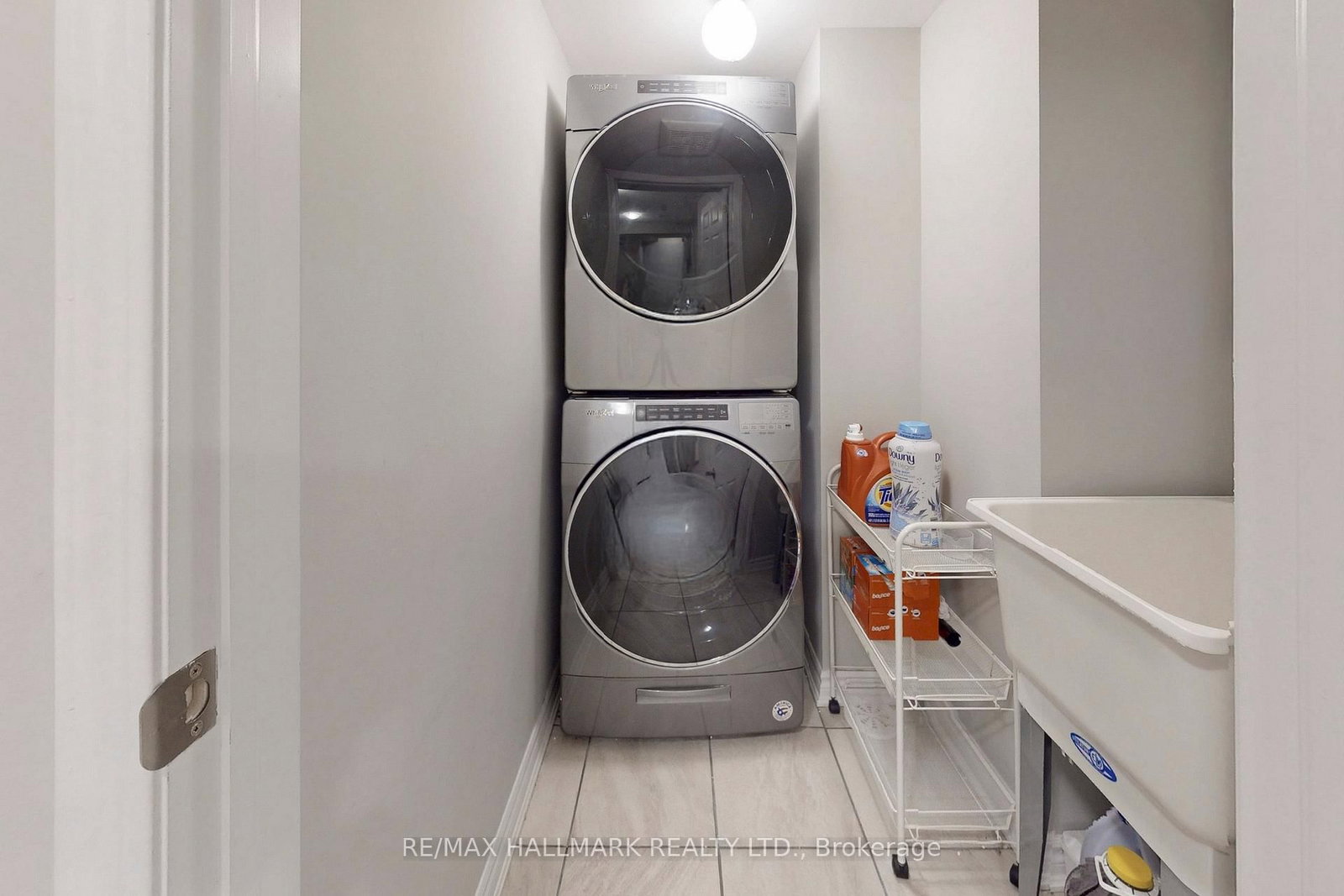 Townhouse for sale at 2421 Fall Harvest Crescent, Pickering, Ontario, L1X 0G1 - Rural Pickering - MLS: E12947430