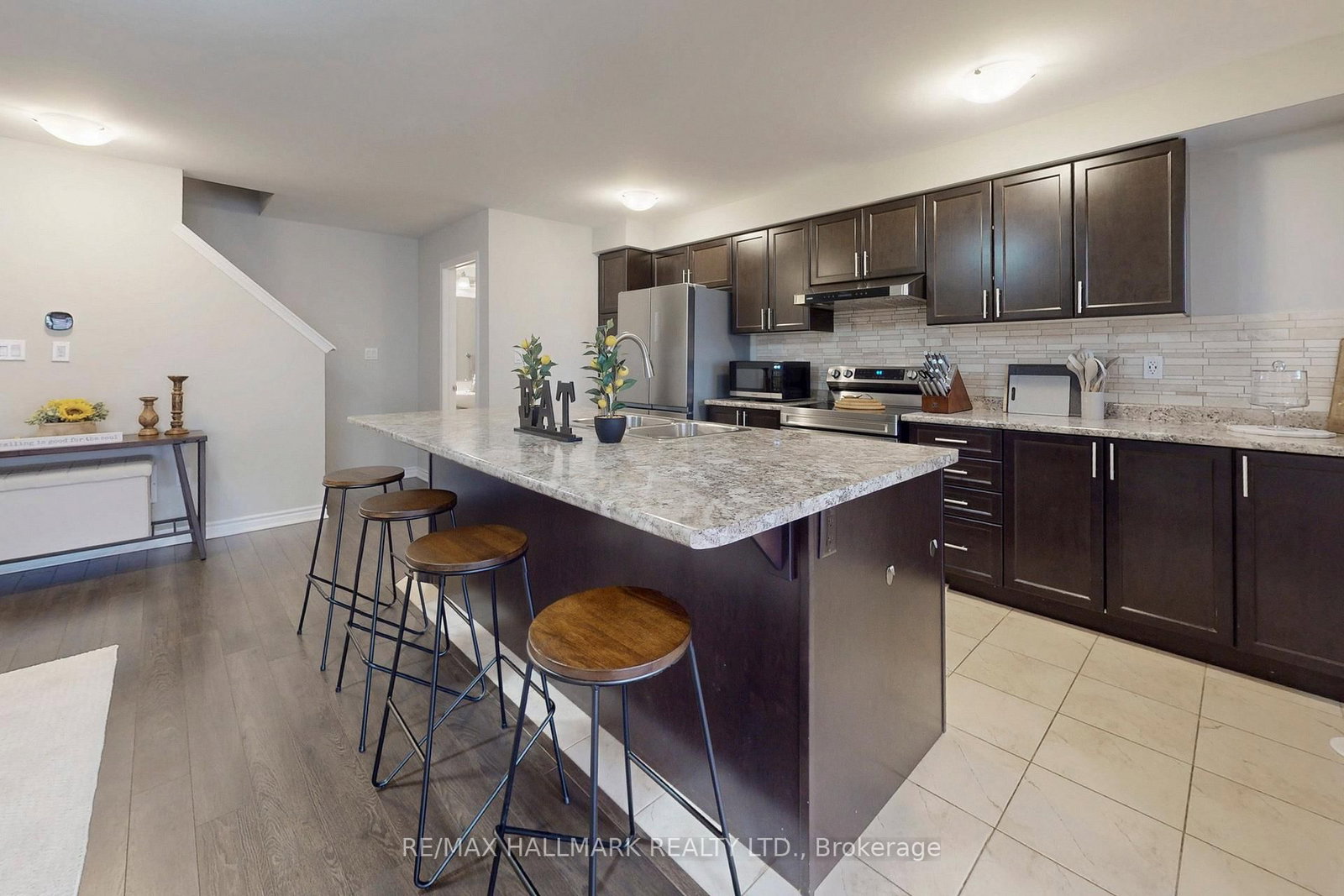 Townhouse for sale at 2421 Fall Harvest Crescent, Pickering, Ontario, L1X 0G1 - Rural Pickering - MLS: E12947430