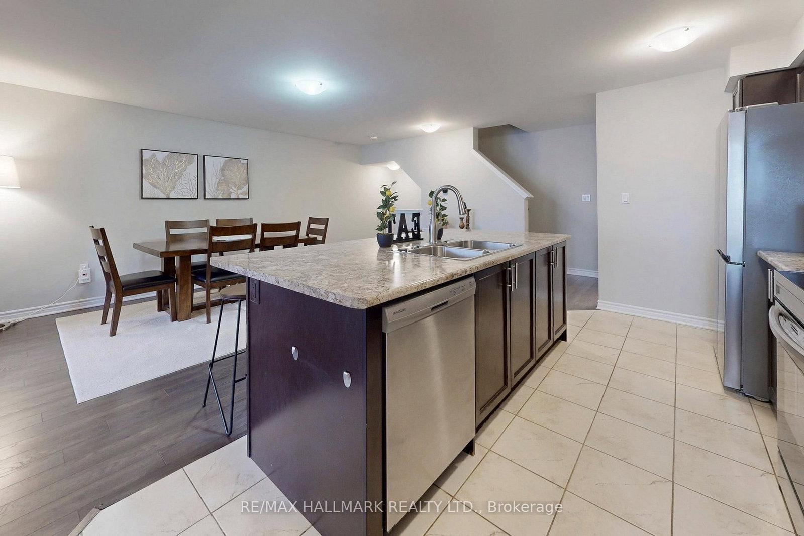 Townhouse for sale at 2421 Fall Harvest Crescent, Pickering, Ontario, L1X 0G1 - Rural Pickering - MLS: E12947430